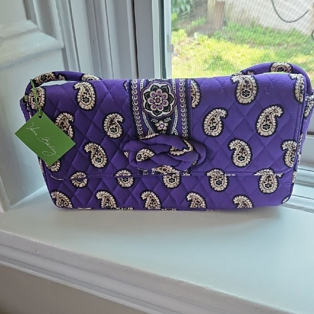 NWT Vera Bradley Paisley Quilted Shoulder Bag.